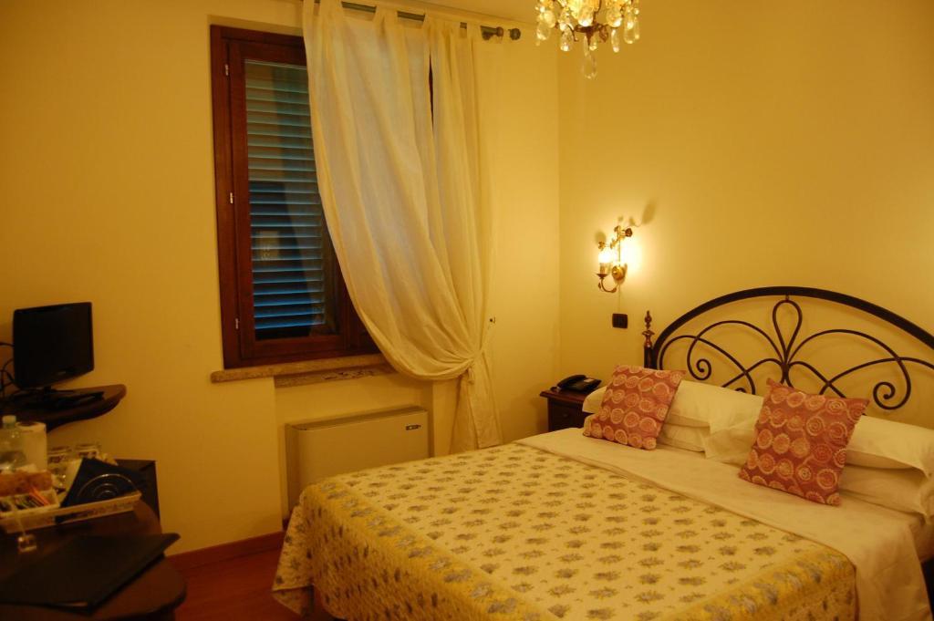 Arca Hotel Pienza Habitación foto